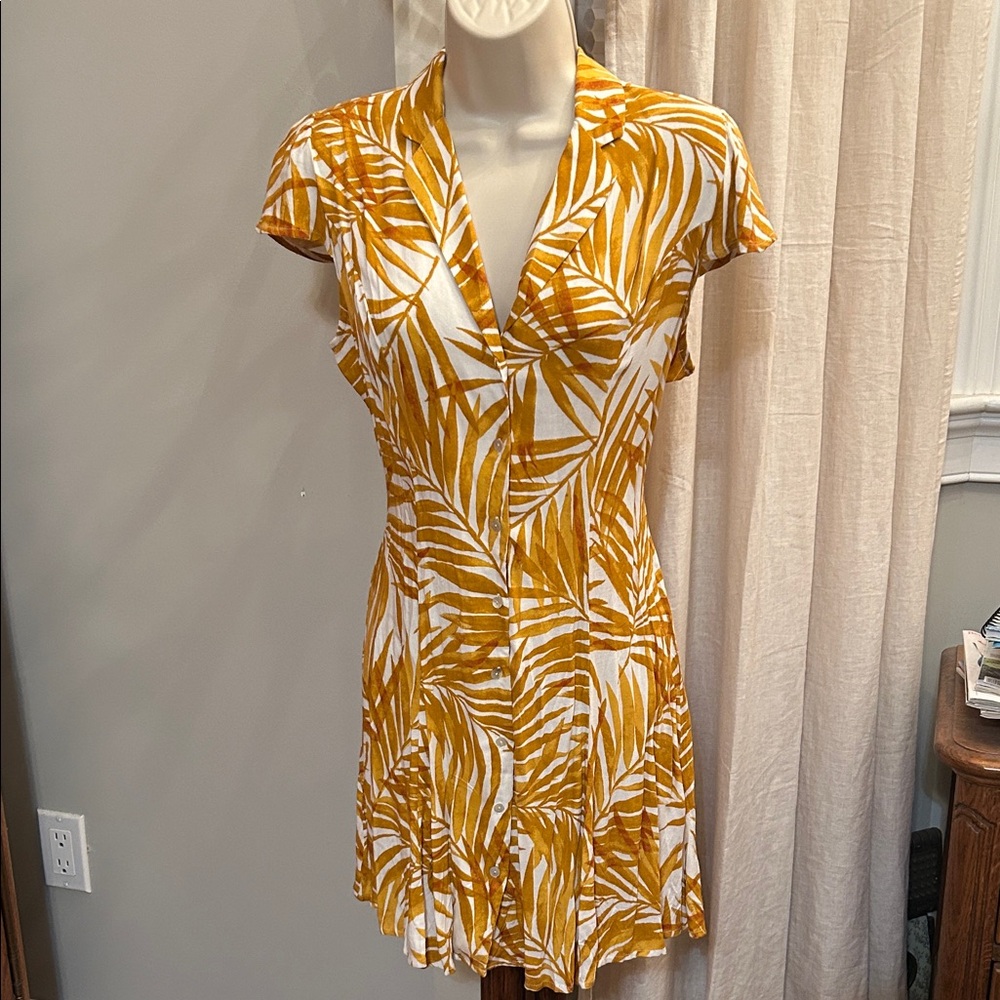 Forever 21 Mustard and White Leaf Pattern Dress